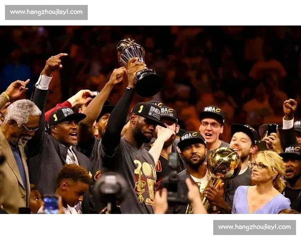 詹姆斯绝境爆发热火对决马刺第六战改写总决赛命运历史传奇时刻